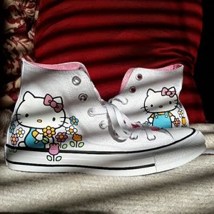 Hello kitty converse